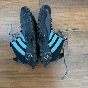 Adidas x Stella McCartney Hiking shoes - size 8.5